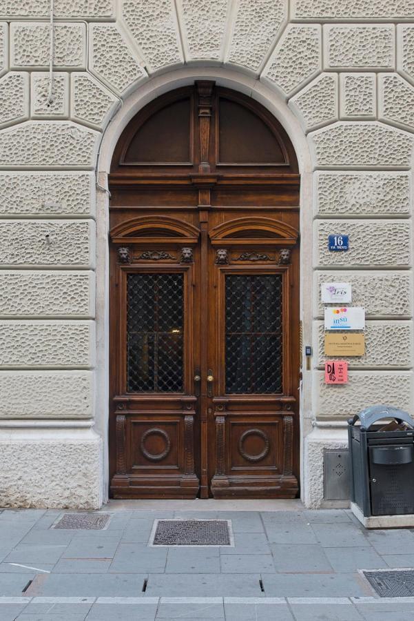 Aparthotel Dada Trieste Esterno foto