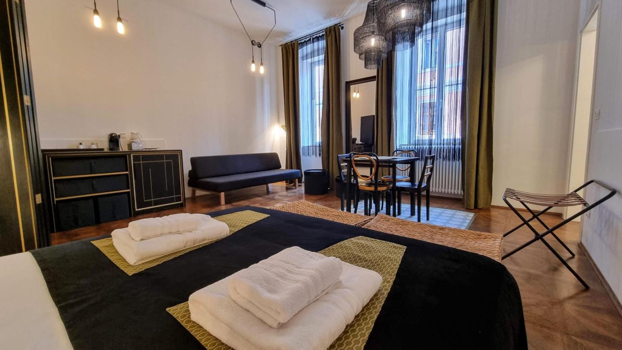 Aparthotel Dada Trieste Esterno foto